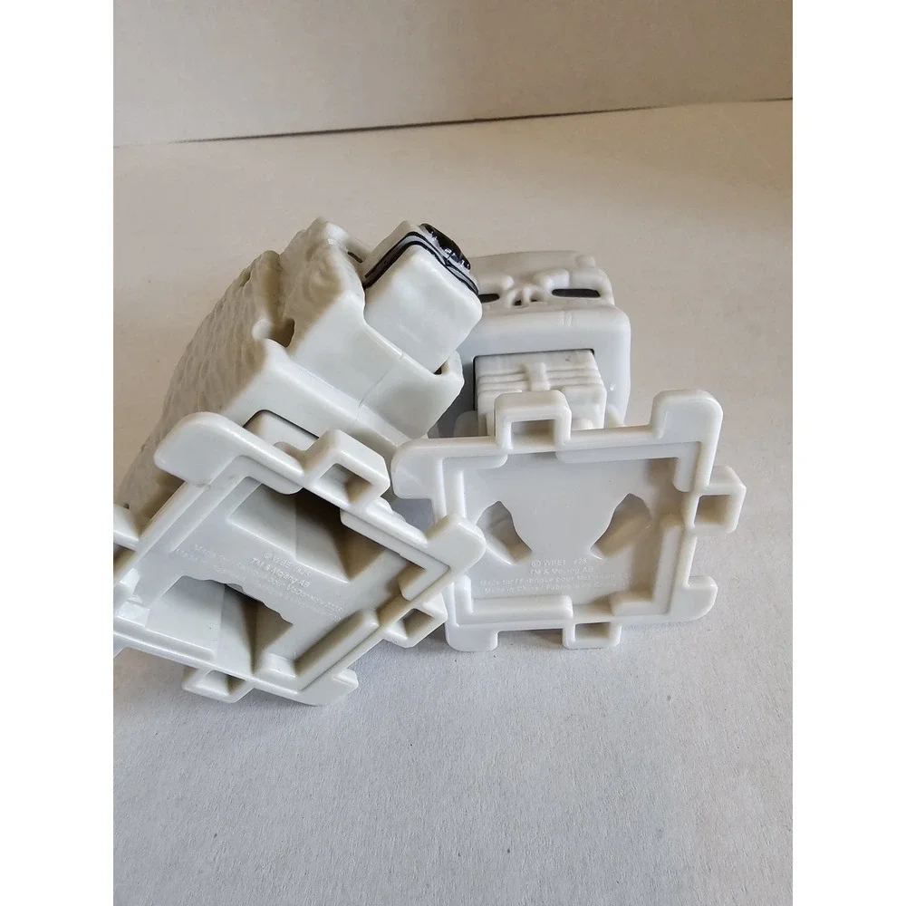 Minecraft Skeleton & Wolf Figure Lot‎ White Mini Figures Mojang 3